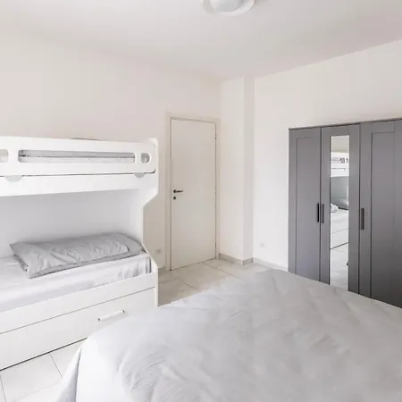 アパート Alpoggiouno *